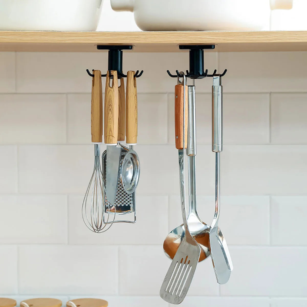 Kitchen Hooks Rotating Storage Rack Without Punching Wall-Mounted Kitchenware Supplies Gods Multifunctional Shelves