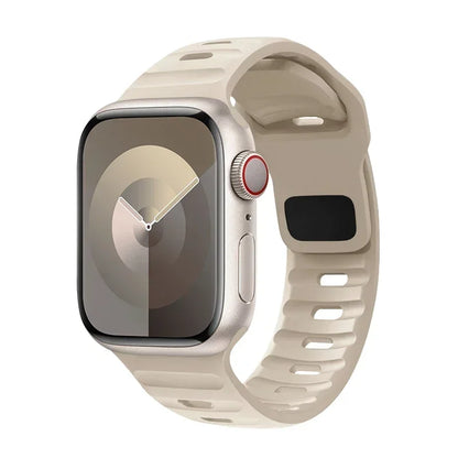 Silicone Sport Strap For Apple Watch Band 49mm 45mm 44mm 42mm 40mm 41mm 38 correa bracelet iwatch Series 9 8 7 6 5 4 3 se ultra