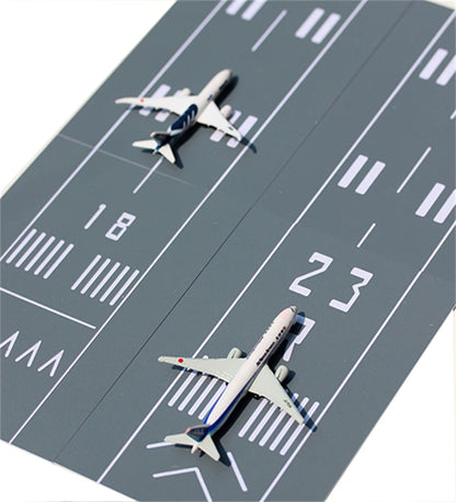 DIY Mini Simulation Passenger Aircraft Model Runway Platform Civil Flight Takeoff and Landing Background Sand Table Toy 15x10cm